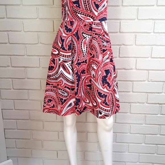 Tommy Hilfiger Multicolor Paisley Pleated Lined Dress. Sze 2 NWOT - Picture 3 of 12